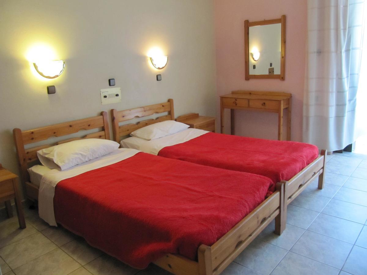 Frosini Hotel Lambi  Екстериор снимка